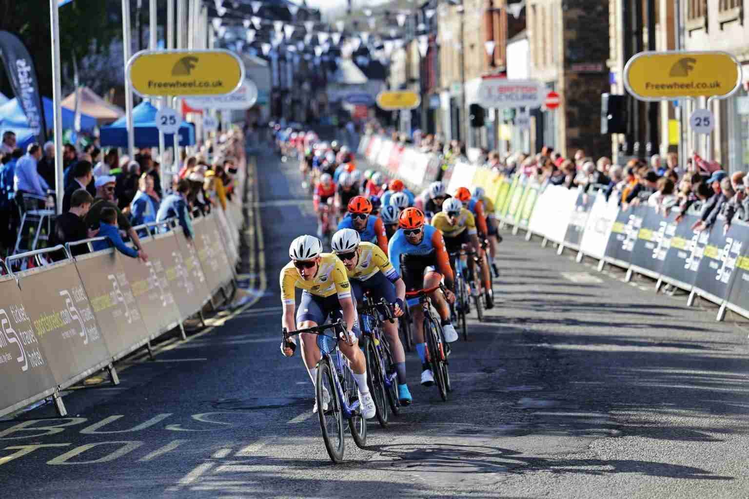 Pedal Hard, Race Strong – Freewheel Cyclocross Dominates the Track